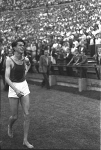 Hétpróbás. Világcsúcs 7 különböző távon. Erre az atlétika történetében csak két ember volt képes: Paavo Nurmi és Iharos Sándor. (Forrás: MTVA Fotó Archívum)